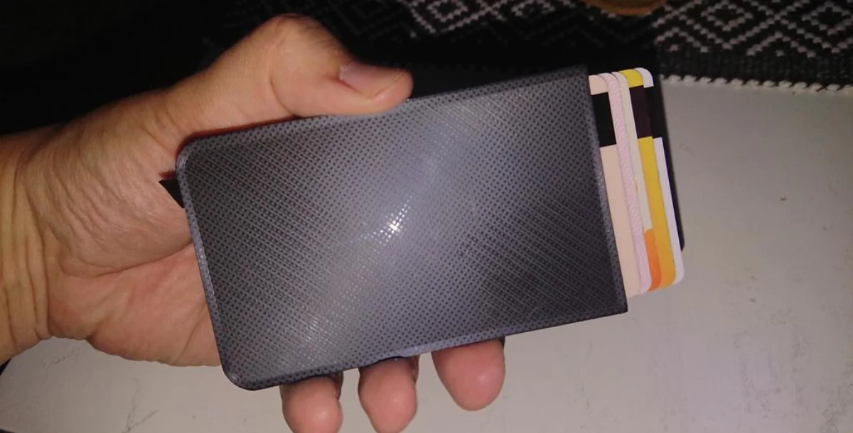 Minimalistic Card Holder Wallet